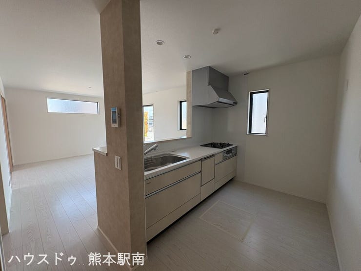 広々キッチンでとても使い勝手のいい空間です