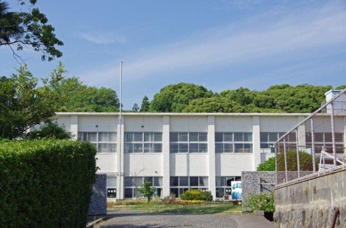 西浦小学校