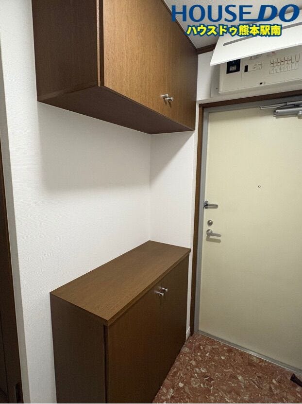 ■玄関■
明るく清潔感のある玄関で、毎日の帰宅を気持ちよく迎えてくれる空間です
住まいの第一印象を大切にした、すっきりとした使いやすい玄関です