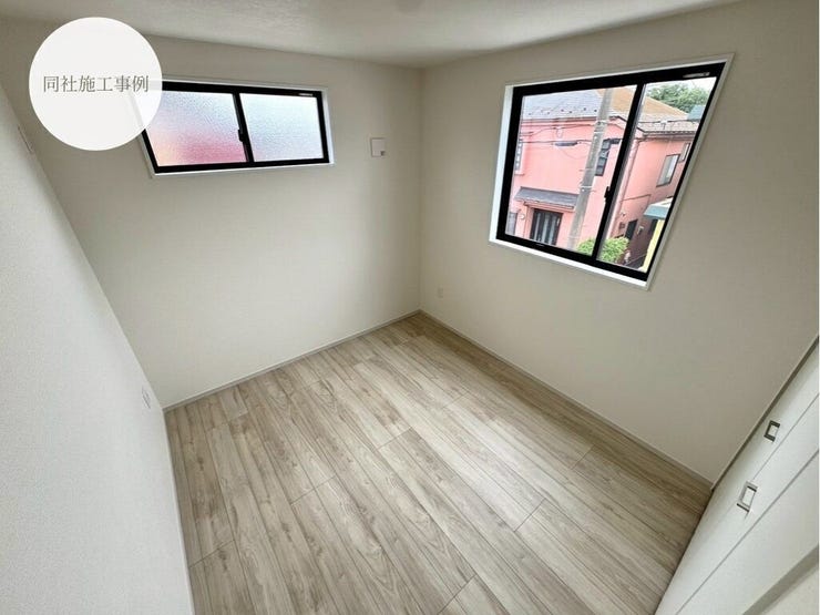 【Bedroom】ナチュラルな内装で、リラックスできる空間。寝室や書斎にも最適です。