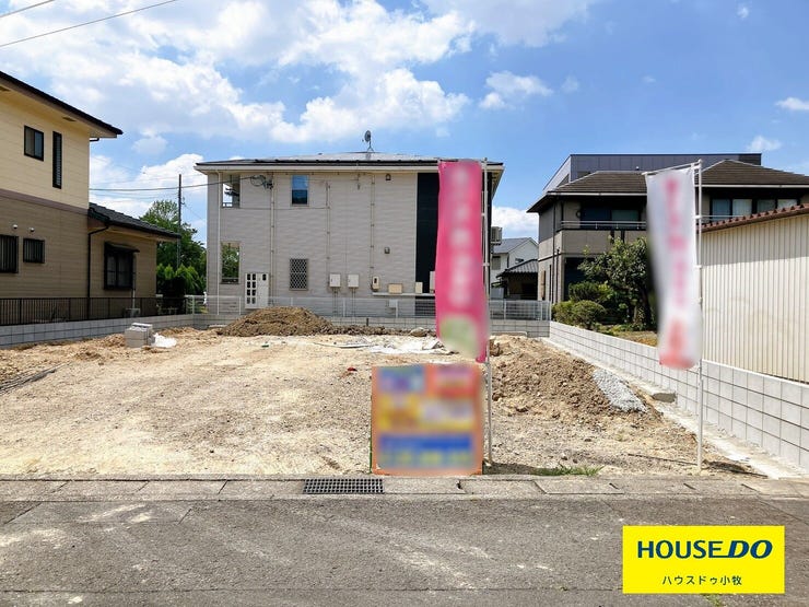 【外観】
【小牧市田県町第2 1号棟】
構造の安定・劣化の軽減・維持管理更新への配慮・空気環境の4分野で住宅性能表示制度の最高等級を取得!
好価格だけでなく品質にも拘っています!