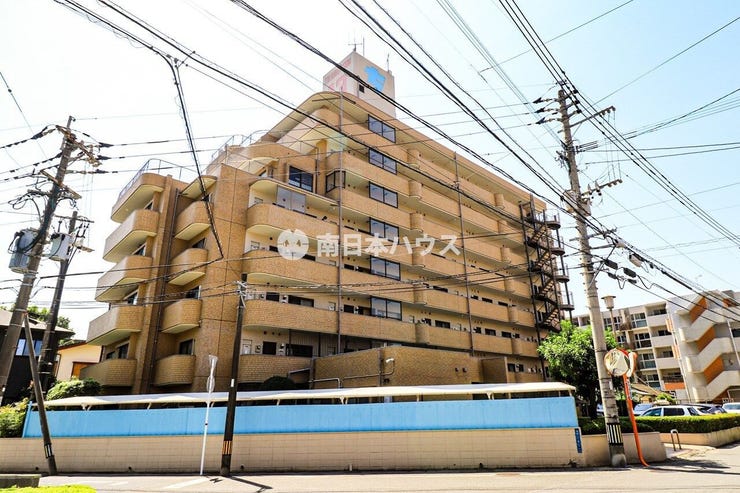 【外観】
【トーカンマンション城西の外観】
・R8年9月中旬リフォーム完了予定(水回り新調、床・クロス張替え、建具交換、間取り変更)