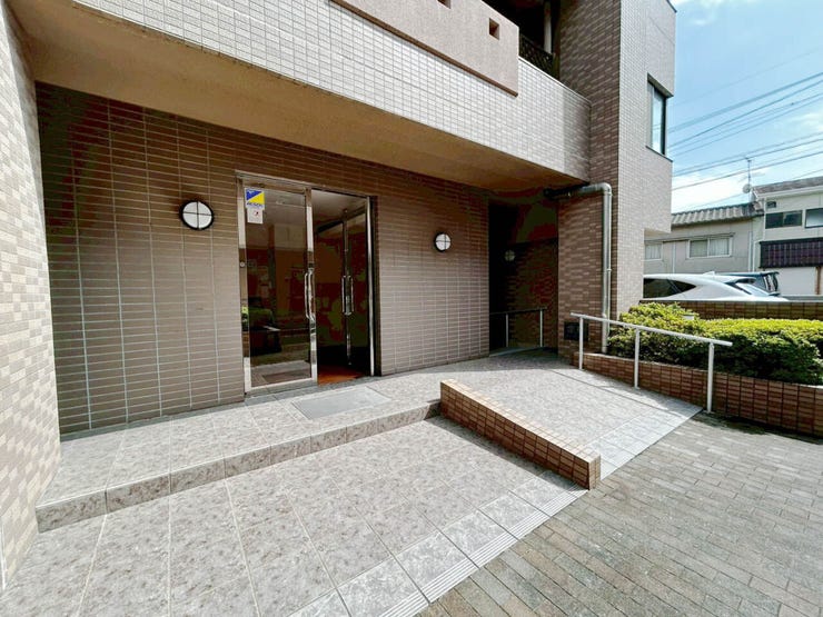 【2026年10月リフォーム】オートロック♪LDK15帖以上♪全居室フローリング♪