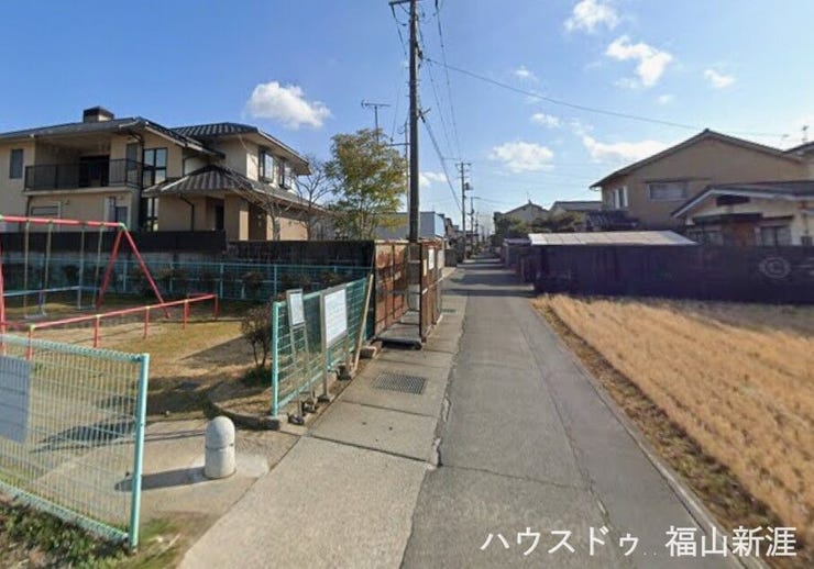 【前面道路含む現地写真】
前面道路になります♪