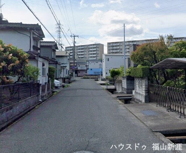【前面道路含む現地写真】
前面道路になります♪