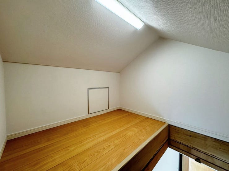 小屋裏収納