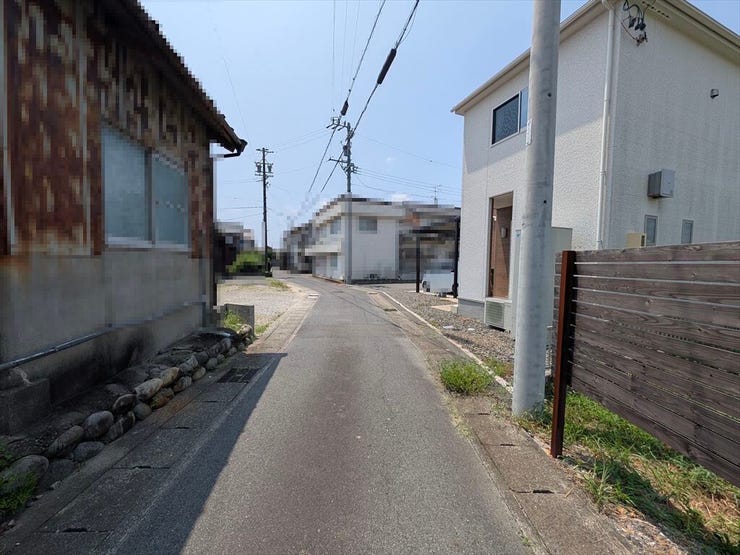 東側前面道路
2026/7/22撮影