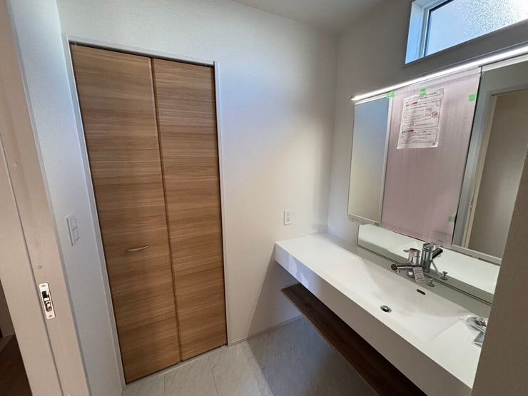 大台の洗面所なので広々と使えますね。
※同社施工例