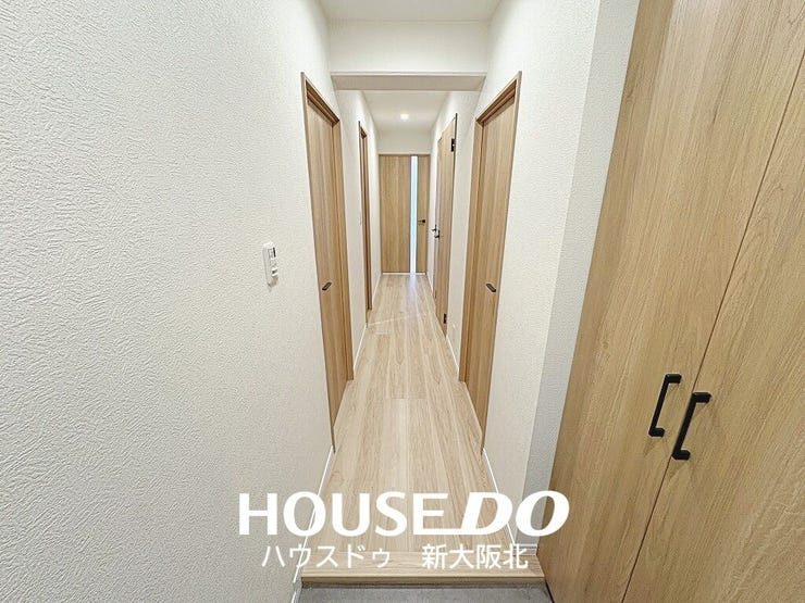■広々とした玄関には、ハイタイプのシューズボックスがついているため、いつの間にか増えてしまう靴もたっぷり収納していただけます!