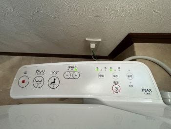 1階 トイレ洗浄機付き