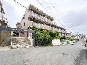 座間市入谷東３丁目