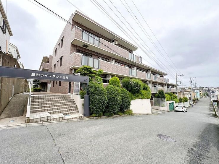 【外観】
鉄骨鉄筋コンクリート造5階建