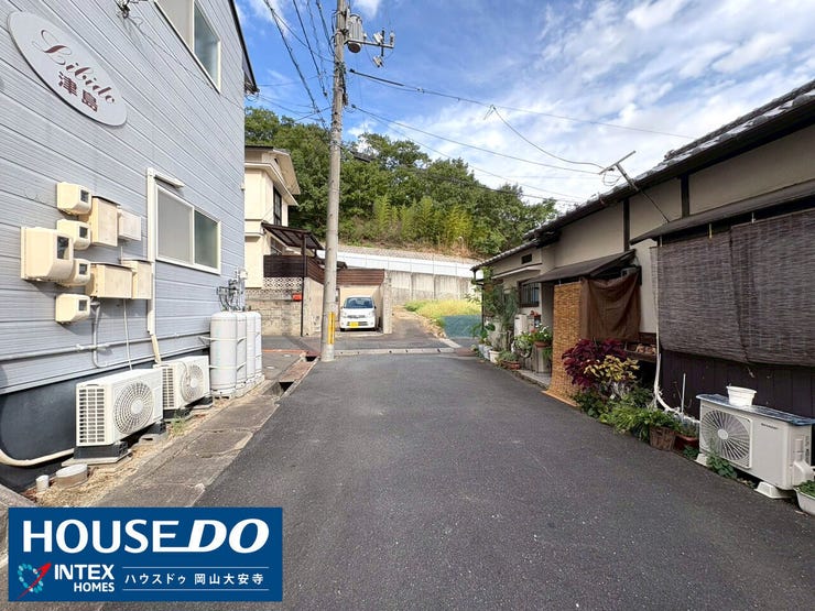 【お好きな会社で建築OK!建築条件なし】
建築条件はありませんのでお好きなハウスメーカーや工務店でこだわりのマイホームを建てられます!家族の夢やこだわりをギュッと詰め込んだ理想の邸宅を叶えませんか?