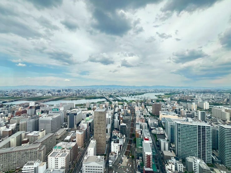 42階からの眺望は圧巻です。