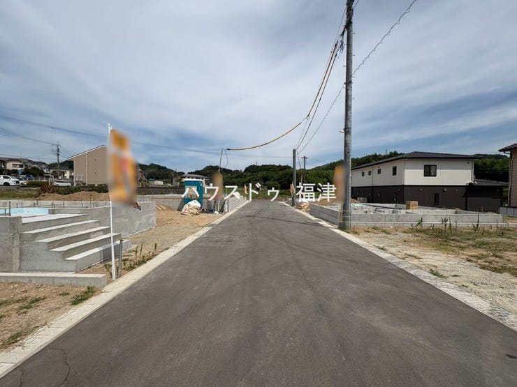 お家が出来ていく過程から楽しんでいただけるよう
写真を随時更新中♪
気になる方は便利な「お気に入り」をご利用ください。
《福津市畦町 新築戸建》