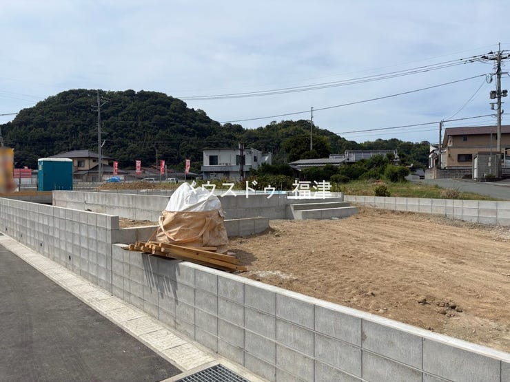 未完成物件は立地を確認後、
同メーカーが建てたお家をご案内!
《福津市畦町 新築戸建》