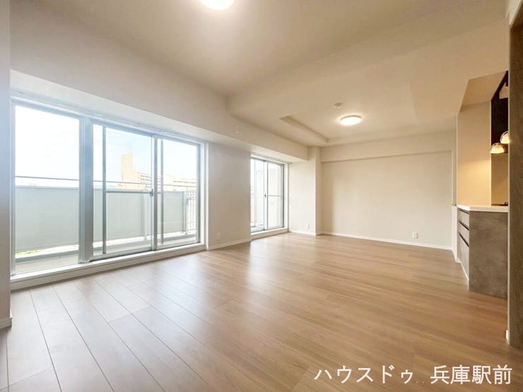 バルコニーにも面しており、風通し・採光ともに良好な快適な住空間となっています。