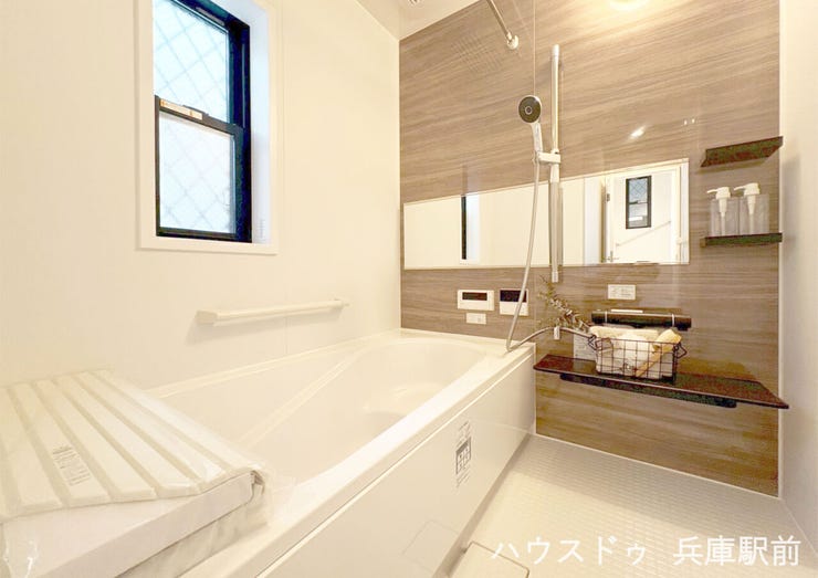 ◇ミストサウナ機能付き浴室暖房乾燥機:自宅で気軽に本格的なミストサウナが楽しめます。雨の日の衣類乾燥や、冬場のヒートショック対策にも大活躍します。
