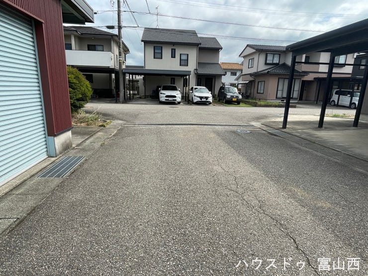 前面道路6m