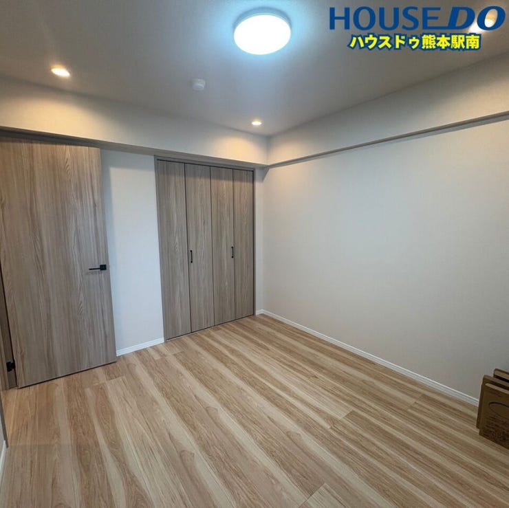 ■洋室■
ゆとりある広さを確保した洋室です
家具の配置もしやすく理想のお部屋づくりが楽しめます
