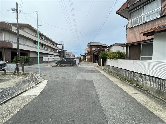 ・名古屋市立西中島小学校まで徒歩13分(約1000m)
・名古屋市立高杉中学校まで徒歩3分(約210m)