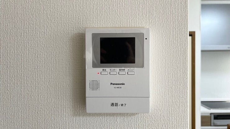 インターホンをTVモニター付きタイプに交換しました!録画機能もあるので、不在時の来客状況も確認できます♪