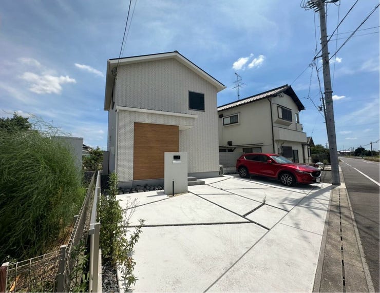 ◆駐車場3台可能(車種による)