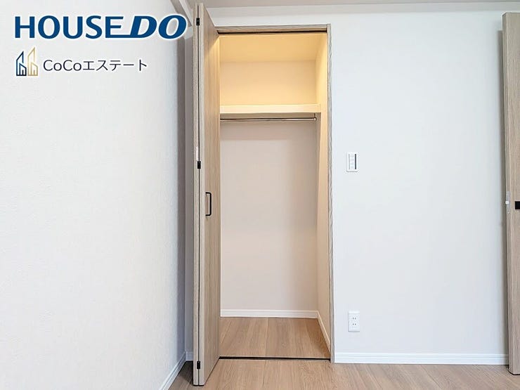 □■洋室■□
6帖の洋室の収納です♪
