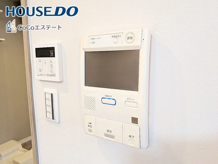 □■TVモニター付きインターホン■□
来客時にも安心♪
お子様の留守番時もモニターで確認で出来るので防犯性も◎