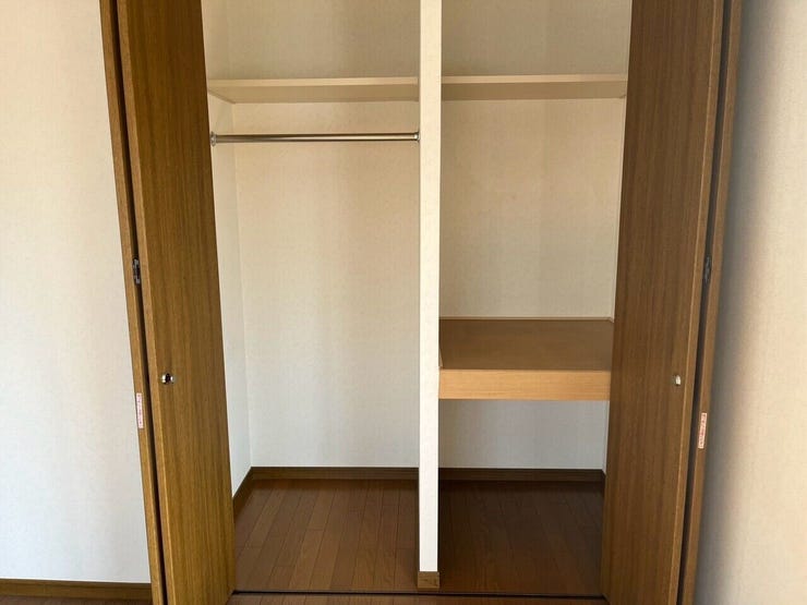 2階南西側洋室の収納
1帖分の収納スペース。収納スペースを活用してスッキリとしたお部屋作りを♪