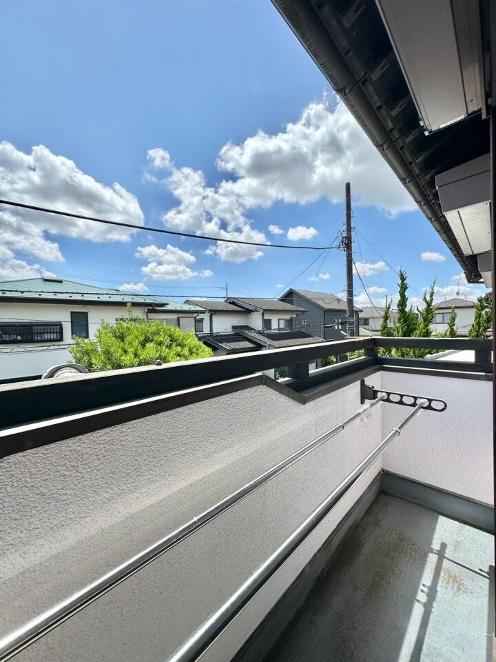 角地に付き通風・陽当たり良好