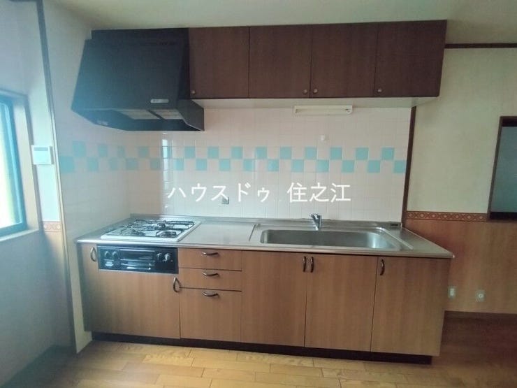 三口コンロなのでお料理の時間が短縮できますよ