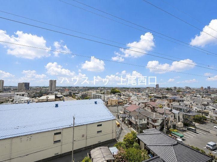 住戸からの眺望。遮蔽物がなく、眺めは大変壮観。天候や季節によってはお部屋正面から富士山を望める日もあります。風通しが良く、陽当たりも良好。是非現地でご確認ください。