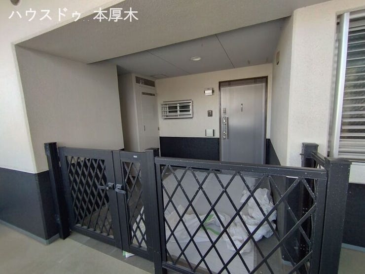 玄関ポーチ