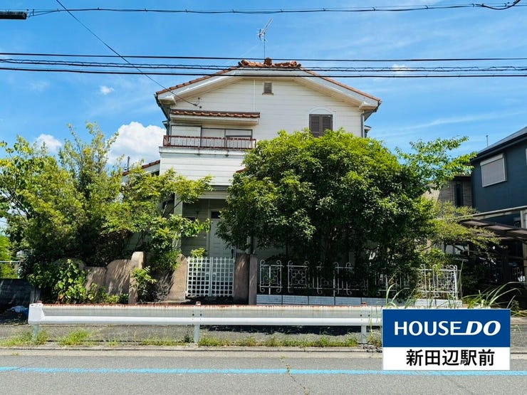 【外観】
解体予定の建築条件付きの土地です★