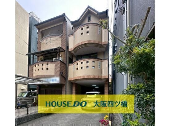 存在感のある外観デザイン☆
駐車スペースがあり、暮らしやすさを感じられる住まいです。