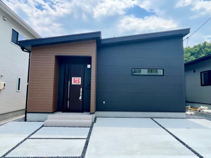 閑静な住宅街で穏やかに暮らしを送ることができます。