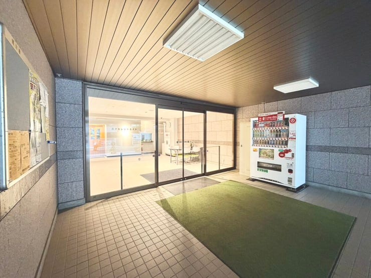 エントランスはオートロック付きなので、セキュリティ面でも安心!ご家族の安全な毎日をしっかりサポートします♪