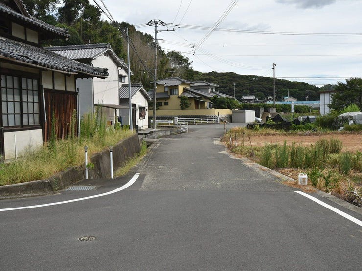 西側道路