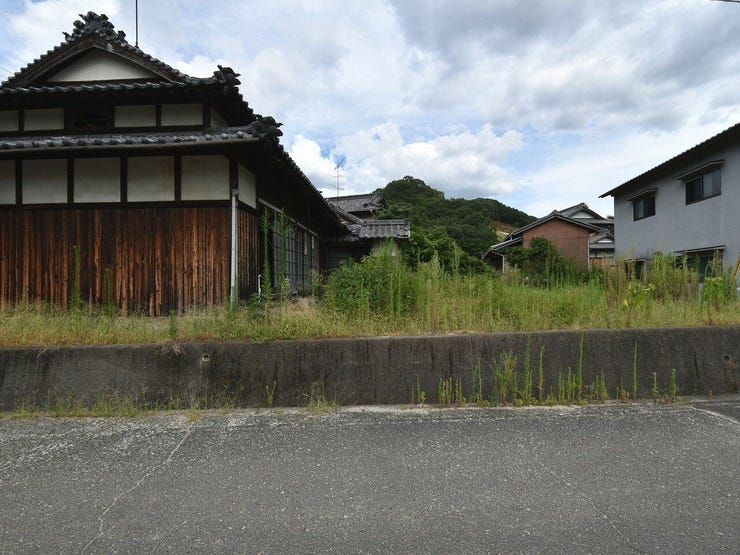 外観を西側より撮影