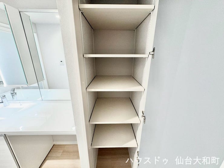 洗面室収納はタオルやお子様のパジャマをしまうのにも便利です♪
