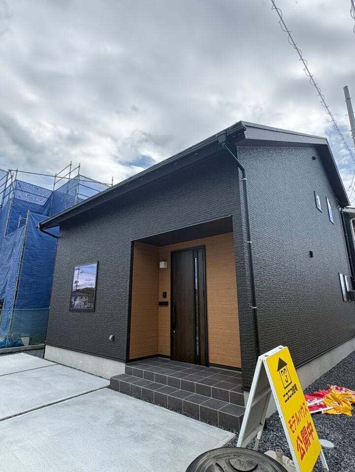 平屋のように暮らせる1.5階のお家です。