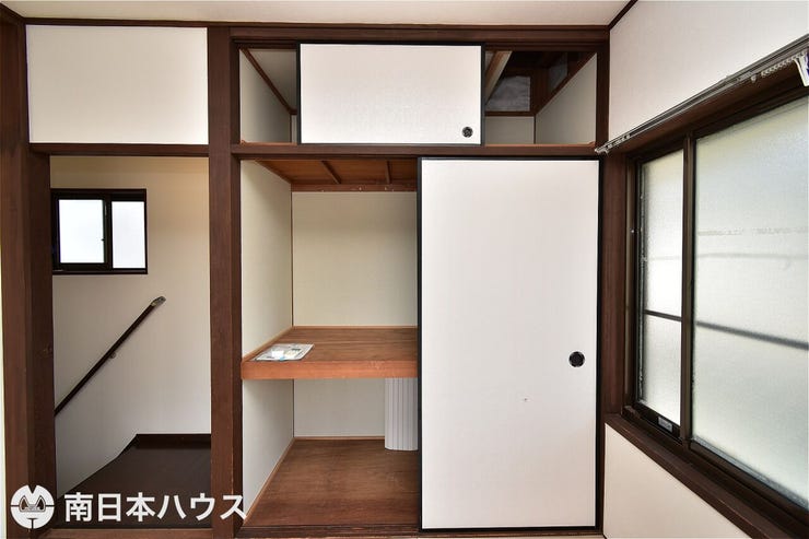 【2階和室収納】