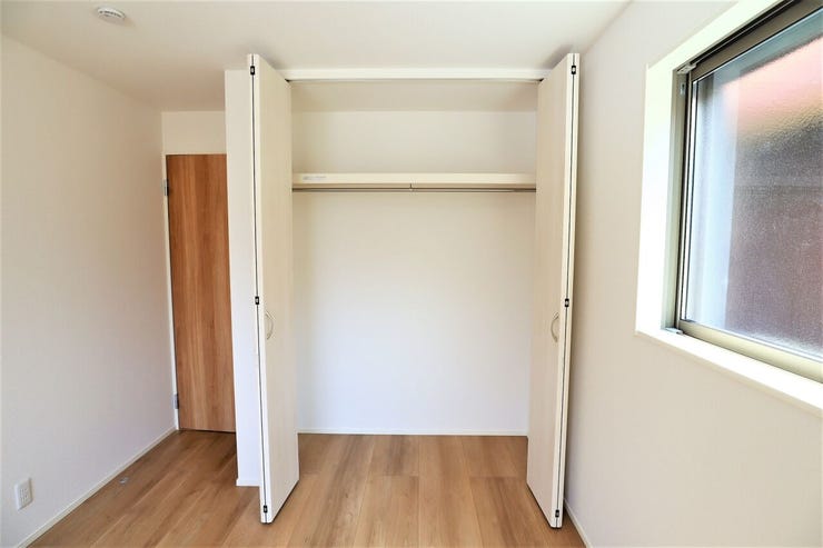 クローゼット 同仕様
全室収納付き♪
お部屋がスッキリ片付きます♪