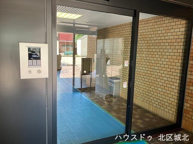 オートロック付きで安心のセキュリティ!不審者の侵入を防ぎ、住まう方のプライバシーと安全をしっかり守ってくれます♪