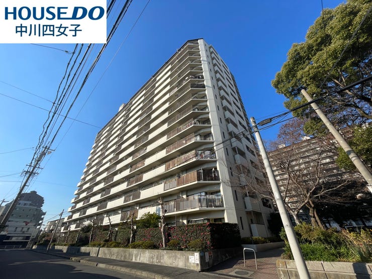 【外観】
◇外観◇
地下鉄鶴舞線「浅間町」駅より徒歩10分の好立地。大切なペットとお過ごしいただけるペット飼育可マンションです。(規約制限あり)敷地内に公園やテニスコートなど共有施設充実しています。