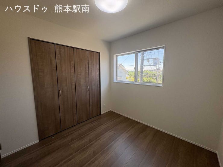 ■洋室■
ゆとりある広さで家具のレイアウトも自由に楽しめます
自分らしい空間づくりが叶う魅力的な洋室です