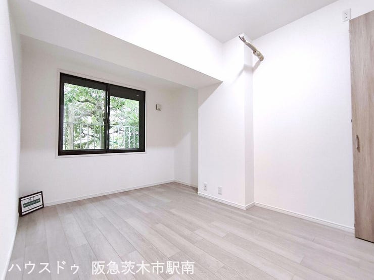 北側側5.7帖