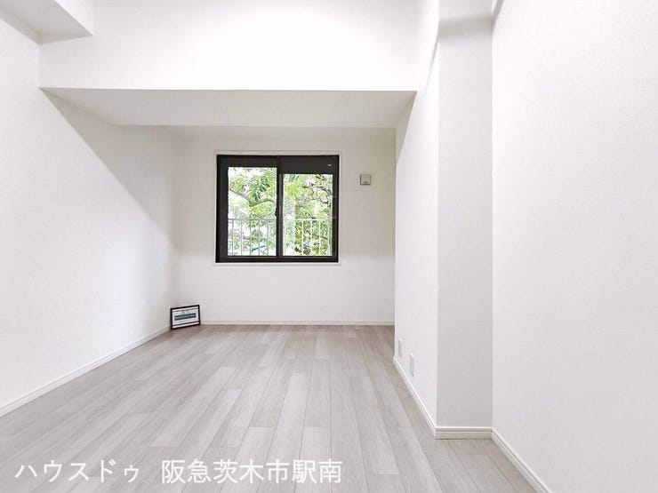 北側側5.7帖