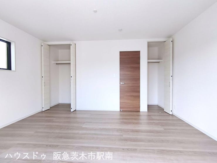 2階 8.7帖洋室